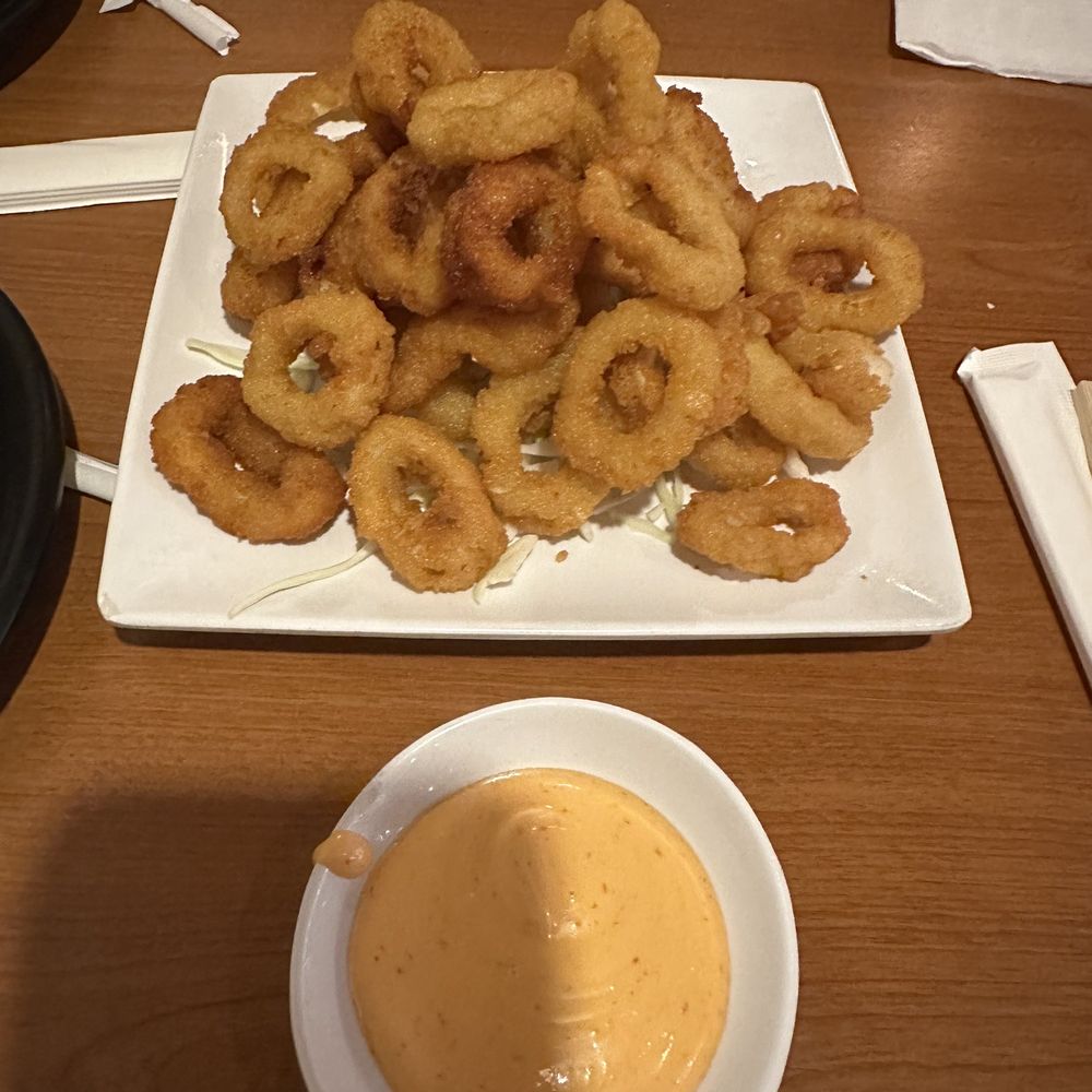 Sawa Sushi - Fried Calamari with dipping sauce - Sushi Bars Near Me - Las Vegas, Nevada Sawa Sushi - Fried Calamari with dipping sauce - Sushi Bars Near Me - Las Vegas, Nevada