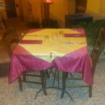 Perbacco - Outdoor seating for warmer nights - Italian Near Me - Agrigento, AG