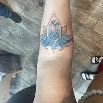 Hale Nui Tattoo Company - Tattoo Near Me - Honolulu, Hawaii Hale Nui Tattoo Company - Tattoo Near Me - Honolulu, Hawaii