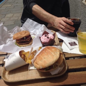 Front Food - Bestes Mittagessen seit langem - Coffee & Tea Near Me - Linz, 4