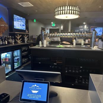 Urban Lodge Brewing - Bar where you have to order your drinks - Brewpubs Near Me - Hartford, Connecticut Urban Lodge Brewing - Bar where you have to order your drinks - Brewpubs Near Me - Hartford, Connecticut