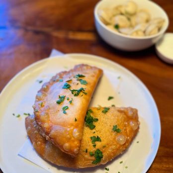 Paradise Village Restaurant - Comfort Food Near Me - Ashford, Washington Paradise Village Restaurant - Comfort Food Near Me - Ashford, Washington