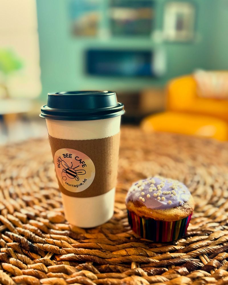 The Busy Bee Cafe Logo