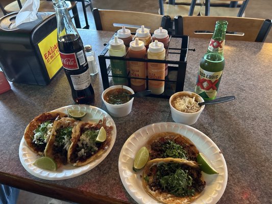 Trompudo’s Tacos by null