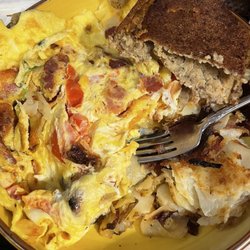 Osito's Kitchen - Bacon tomato and cheese omelet, home fries, Side Scrapple