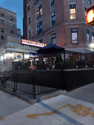 Neptune Diner II by null