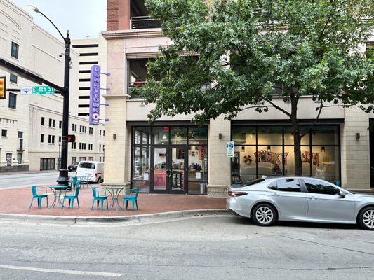 FunkyTown Donuts and Drafts by null