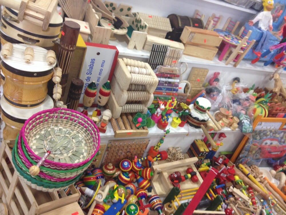 Dulces y Juguetes Mexicanos
