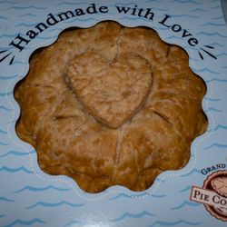 Grand Traverse Pie Company - Cherry Pie!! (keepsmilingphoto.com)