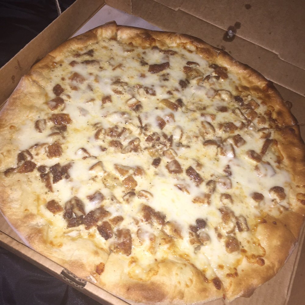 Chicken Alfredo pizza. Not on menu, it was perfect Chicken Alfredo pizza. Not on menu, it was perfect