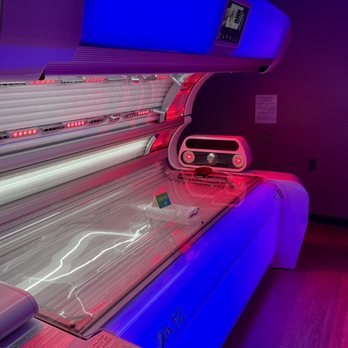 Palm Beach Tan - Diamond Prism sunbed - Spray Tanning Near Me - Vancouver, Washington Palm Beach Tan - Diamond Prism sunbed - Spray Tanning Near Me - Vancouver, Washington
