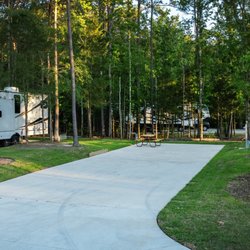 Woodland Creek RV Park - Spacious, concrete sites and roads