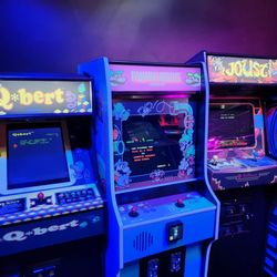Spy Ninjas HQ - Old school arcades