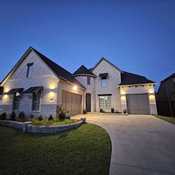 Vitality Electric - Front light sconces and floodlight