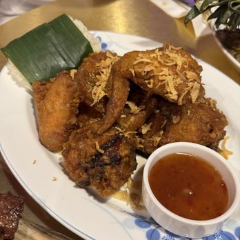 Isaan Der - Thai Near Me - Toronto, Ontario