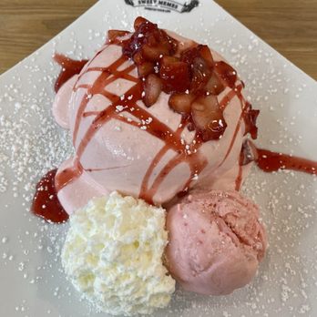 Sweet Memes - Round Rock - Strawberry soufflé - Bubble Tea Near Me - Round Rock, Texas Sweet Memes - Round Rock - Strawberry soufflé - Bubble Tea Near Me - Round Rock, Texas