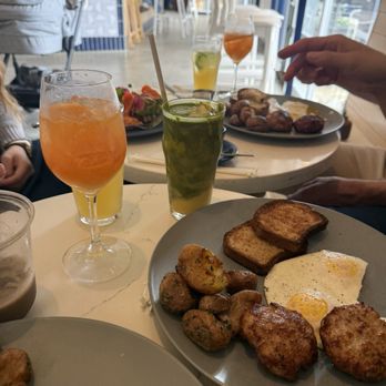 Frontside Cafe - Full Aussie breakfast - Coffee & Tea Near Me - Ventura, California