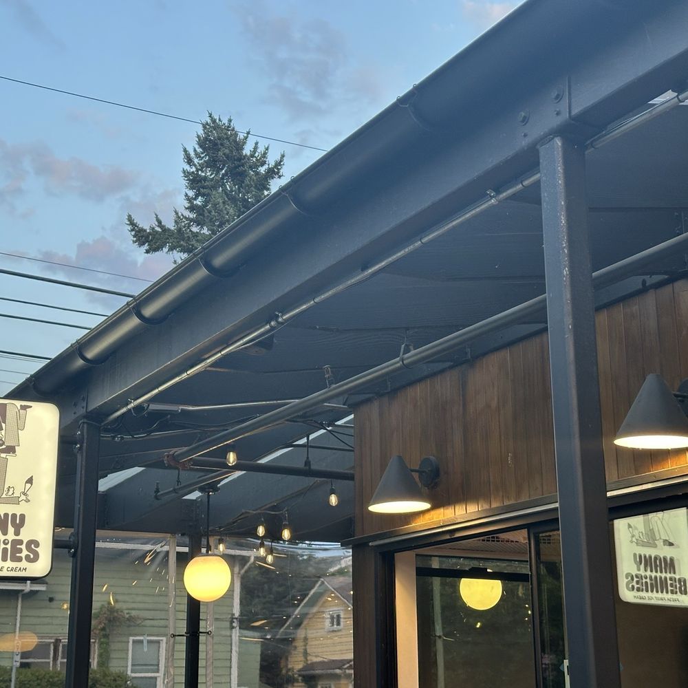 Many Bennies - Ice Cream & Frozen Yogurt Near Me - Seattle, Washington Many Bennies - Ice Cream & Frozen Yogurt Near Me - Seattle, Washington