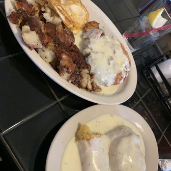 Juniors Cafe - Chicken Fried Steak, 2 Eggs, Homestyle Potatoes, with Biscuits and Gravy. - Breakfast & Brunch Near Me - El Centro, California