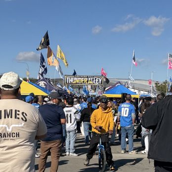 SoFi Stadium - Stadiums & Arenas Near Me - Inglewood, California SoFi Stadium - Stadiums & Arenas Near Me - Inglewood, California