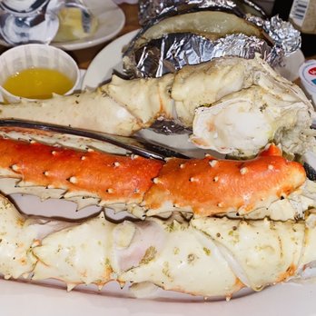 Pub 199 - King Crab Legs - Steakhouses Near Me - Mount Arlington, New Jersey
