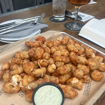 Pilot Project Brewing - Milwaukee - Cheese curds - Brewpubs Near Me - Milwaukee, Wisconsin