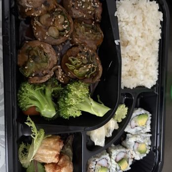 Golden Mango - Beef Negimaki takeout - Asian Fusion Near Me - Farmington, Connecticut Golden Mango - Beef Negimaki takeout - Asian Fusion Near Me - Farmington, Connecticut