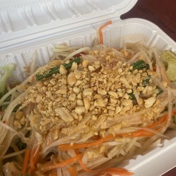 Craving Thai - Papaya salad - Thai Near Me - Koloa, Hawaii