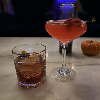 Luna Sea Lounge - Bars Near Me - Walnut Creek, California