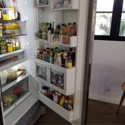 Electrolux freezer unit and Electrolux refridgerator unit door and door gasket replacement