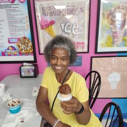Fun and delightful ice cream dining area at Meyer's! Fun and delightful ice cream dining area at Meyer's!
