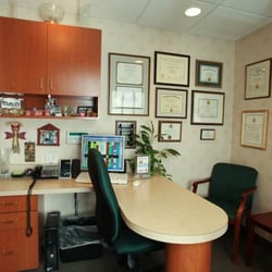 Chesheim Dental Associates - Consultation Room