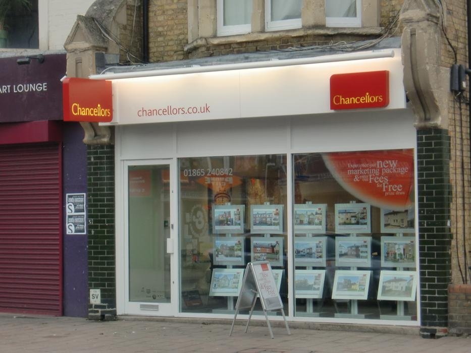 CHANCELLORS EAST ESTATE AGENTS Updated July 2024 215 Cowley Road