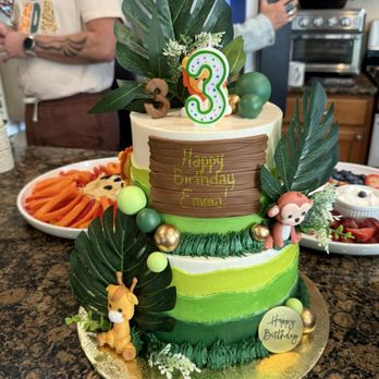 Lesley's Creative Cakes - Bakeries Near Me - MESA, Arizona