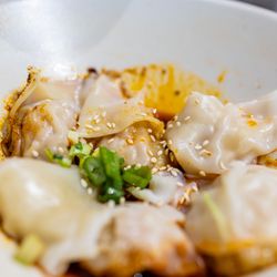 Mian Sichuan Noodles - Chili Oil Wonton / 红油抄手 ($6/6颗)