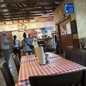 Danna's Bar-B-Que and Burger Shop - Barbeque Near Me - Branson, Missouri