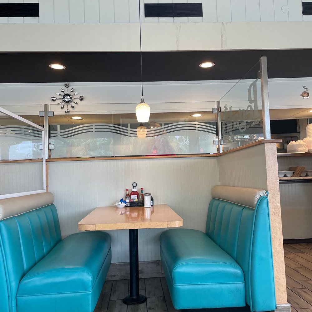 Pegah's Kitchen - Seating - American Near Me - Vista, California Pegah's Kitchen - Seating - American Near Me - Vista, California