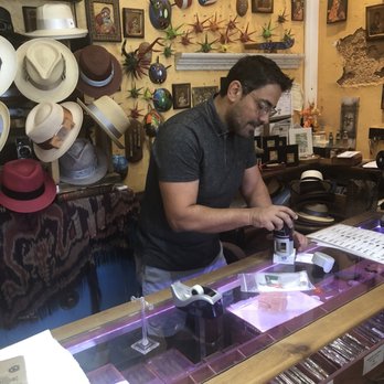 El Galpon - Arts & Crafts Near Me - San Juan, Puerto Rico