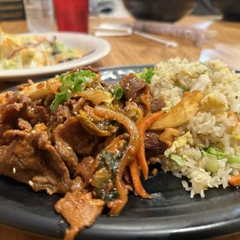 Rock & Noodles - Beef Bulgogi combo plate - Korean Near Me - Fresno, California Rock & Noodles - Beef Bulgogi combo plate - Korean Near Me - Fresno, California