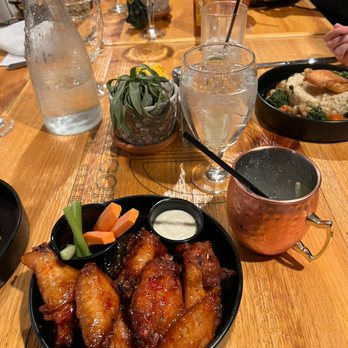 Hef's Hut Bar and Grill - Sports Bars Near Me - Vernon Township, New Jersey