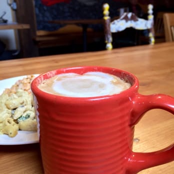 Boots Bakery & Lounge - Latte - Boots Bakery & Lounge - Bakeries Near Me - Spokane, Washington
