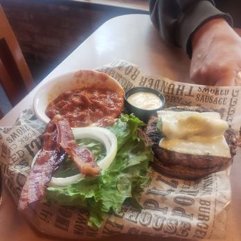 Calhoun's - Chicken sandwich lettuce onions baked beans - Barbeque Near Me - Knoxville, Tennessee Calhoun's - Chicken sandwich lettuce onions baked beans - Barbeque Near Me - Knoxville, Tennessee