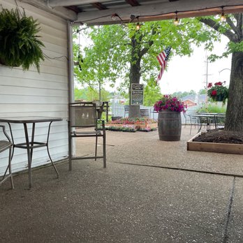 Clancy's Irish Pub - Great patio - Burgers Near Me - Ellisville, Missouri Clancy's Irish Pub - Great patio - Burgers Near Me - Ellisville, Missouri