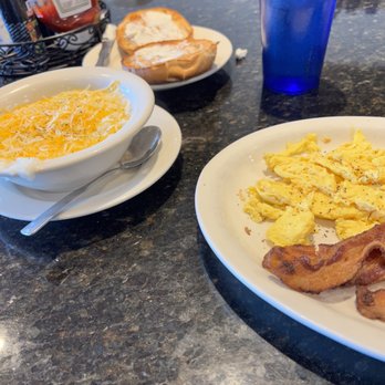 Southside Diner - Grits, bagels, eggs and bacon - Diners Near Me - Baltimore, Maryland Southside Diner - Grits, bagels, eggs and bacon - Diners Near Me - Baltimore, Maryland