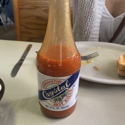 Dee's Restaurant - Crystal hot sauce is awesome!
