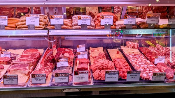 Giunta's Prime Shop by null