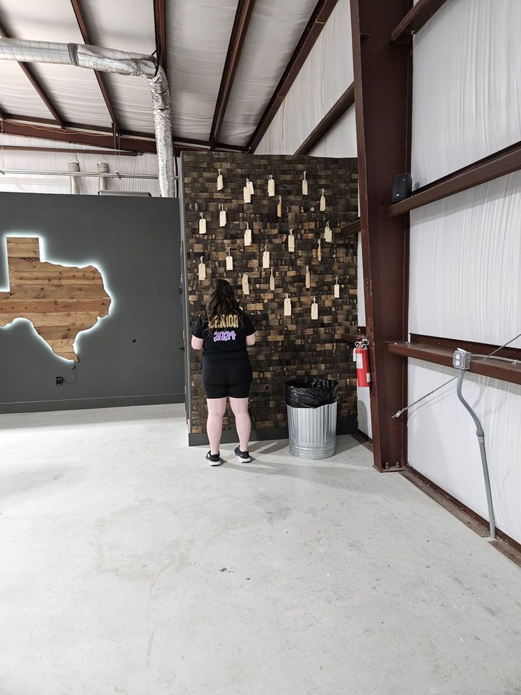 Texas Axe & Ale Logo