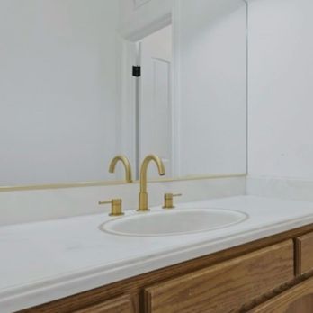 Drip Squad Plumbing & Drain - New faucets installed changed the entire look of our outdated guest bathroom - Plumbing Near Me - Thousand Oaks, California Drip Squad Plumbing & Drain - New faucets installed changed the entire look of our outdated guest bathroom - Plumbing Near Me - Thousand Oaks, California