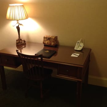 Genesee Grande Hotel - Desk - Hotels Near Me - Syracuse, New York Genesee Grande Hotel - Desk - Hotels Near Me - Syracuse, New York