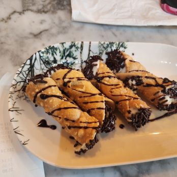 Due Amici Pizza & Pasta Bar - Cannoli - Pizza Near Me - Tampa, Florida Due Amici Pizza & Pasta Bar - Cannoli - Pizza Near Me - Tampa, Florida